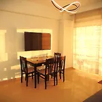 Konstantinos' Monastiriou Luxury Apartman *