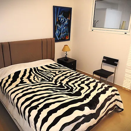 Konstantinos' Monastiriou Luxury Apartman *